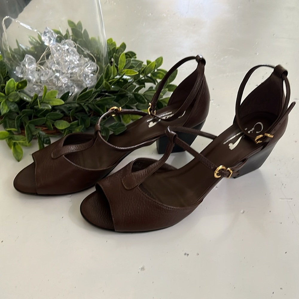 Cvine Brown Leather Sandals - Picture 2 of 10